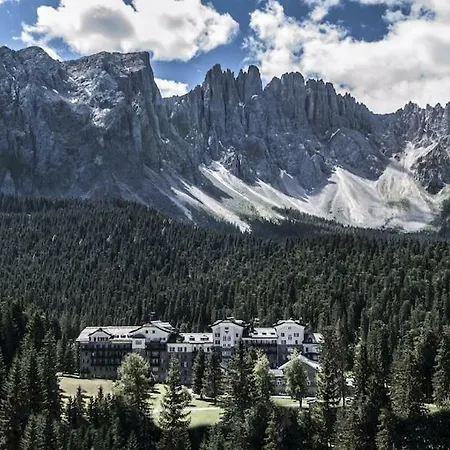 Grand Carezza Apartament *