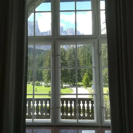 Grand Carezza Apartament *